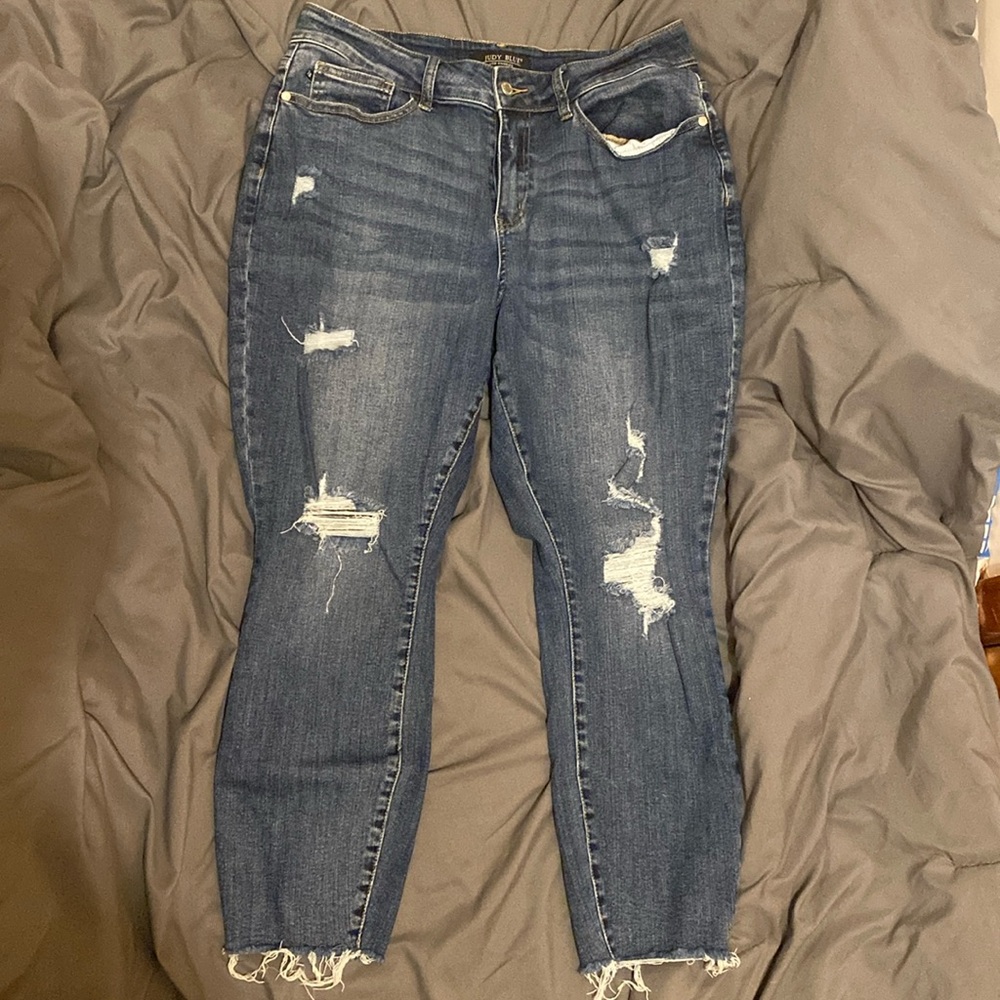 JUDY BLUE MID-RISE VINTAGE CUT OFF RELAXED FIT